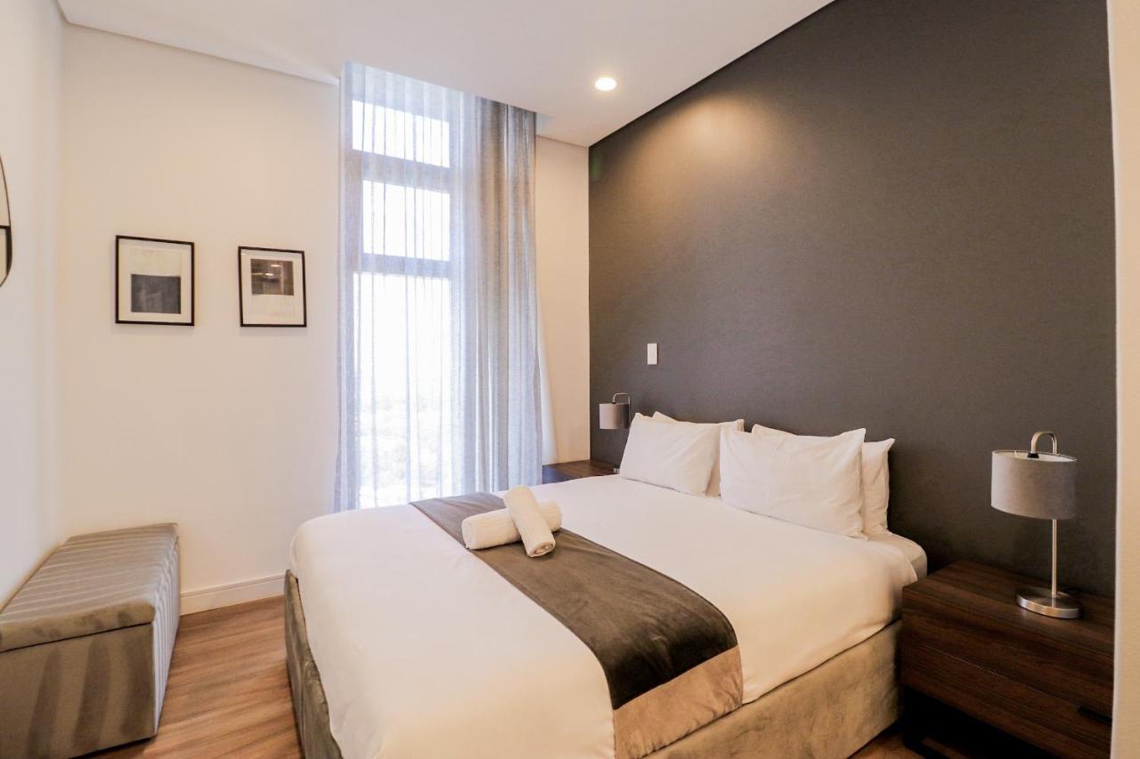 Reserved Suites Illovo Йоханнесбург Экстерьер фото
